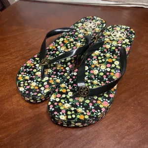 Tory Burch Classic Wedge Flip Flops Sandals Vilette