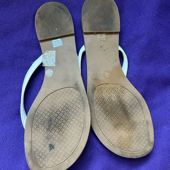 Tory Burch Cream Sandals Sleek and Stylish
