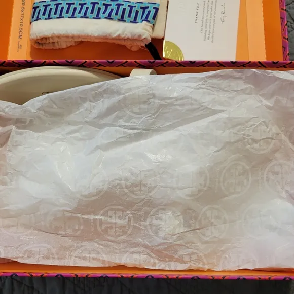 Tory Burch Cream Sandals with Silver Logo