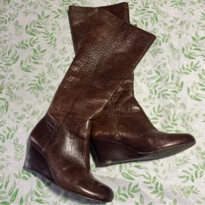 Tory Burch - Dabney Brown Heeled/Wedge Boots with Sleek Silhouette