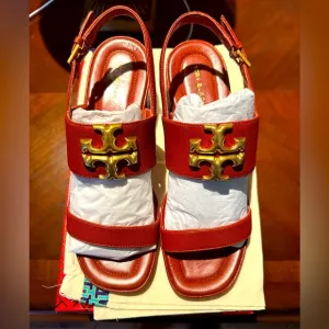 Tory Burch  Eleanor Sandals in Paprika color with Gold Logo