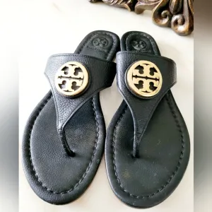 Tory Burch Judy Thong Sandals Black/ Gold Logo Tumbled Calf Leather US 9