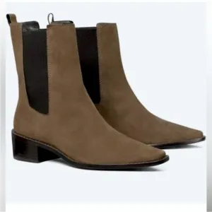 TORY BURCH MEDALLION CHELSEA‎ ANKLE BOOT SUEDE RIVER ROCK 5M, B 239