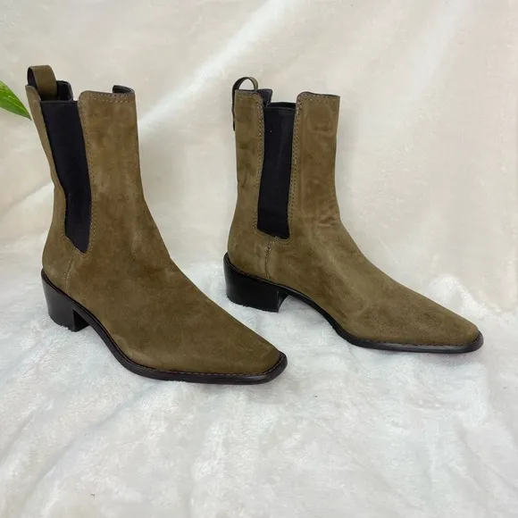 TORY BURCH MEDALLION CHELSEA‎ ANKLE BOOT SUEDE RIVER ROCK 5M, B 239
