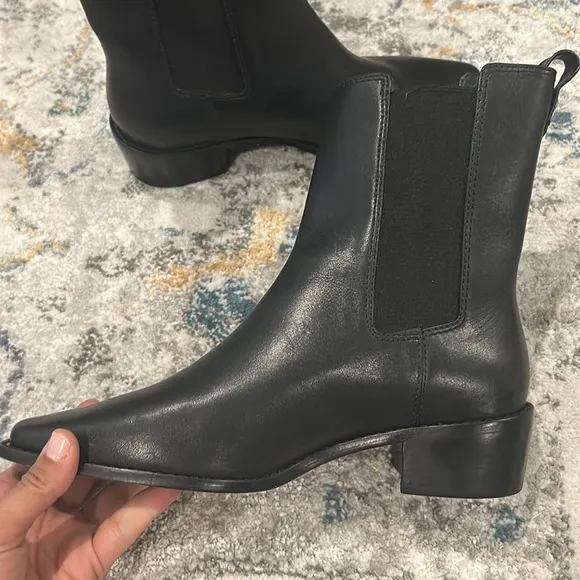 Tory Burch Medallion-plaque 35mm Ankle Boots In Black Leather women size 8