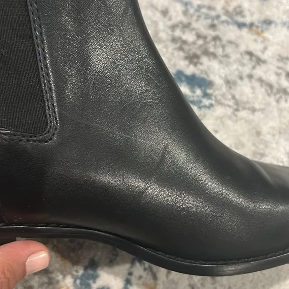 Tory Burch Medallion-plaque 35mm Ankle Boots In Black Leather women size 8