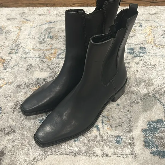 Tory Burch Medallion-plaque 35mm Ankle Boots In Black Leather women size 8