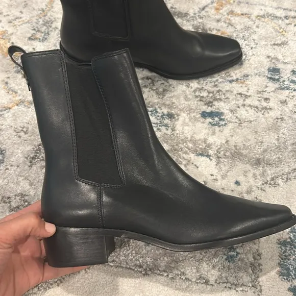 Tory Burch Medallion-plaque 35mm Ankle Boots In Black Leather women size 8