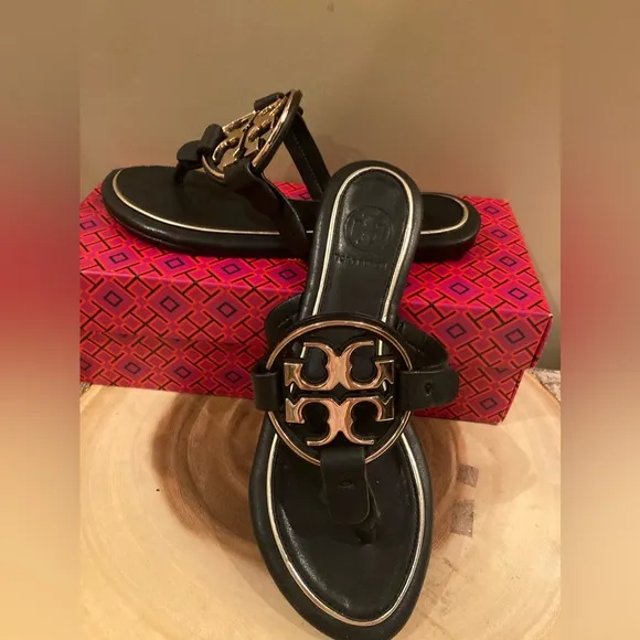Tory Burch Miller Metal Logo Thong Sandal, Gold/black Sz-7.5