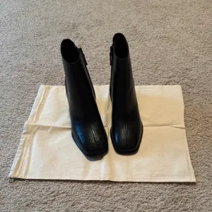 Tory Burch size 8 Black Ankle Boots with Gold Accent Brand New W/O Box