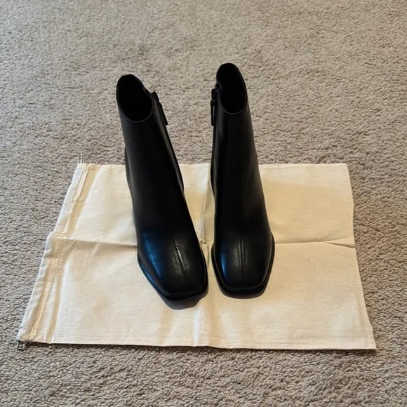 Tory Burch size 8 Black Ankle Boots with Gold Accent Brand New W/O Box