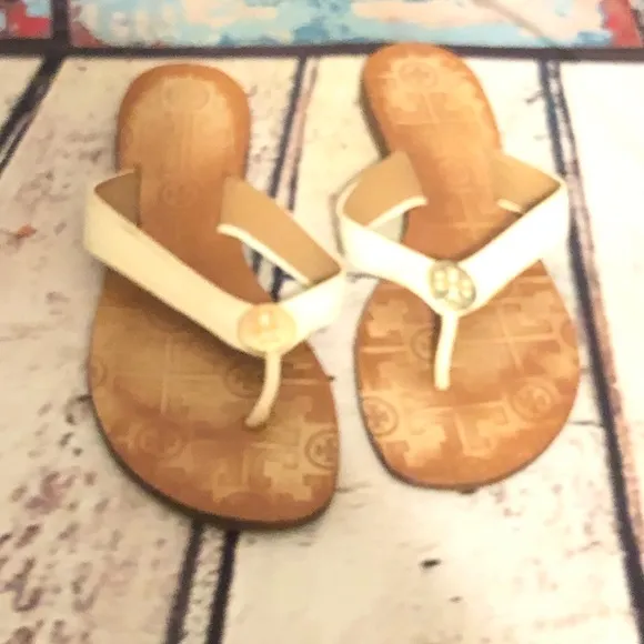 Tory Burch Tumbled Leather Thora Sandal Flip Flops