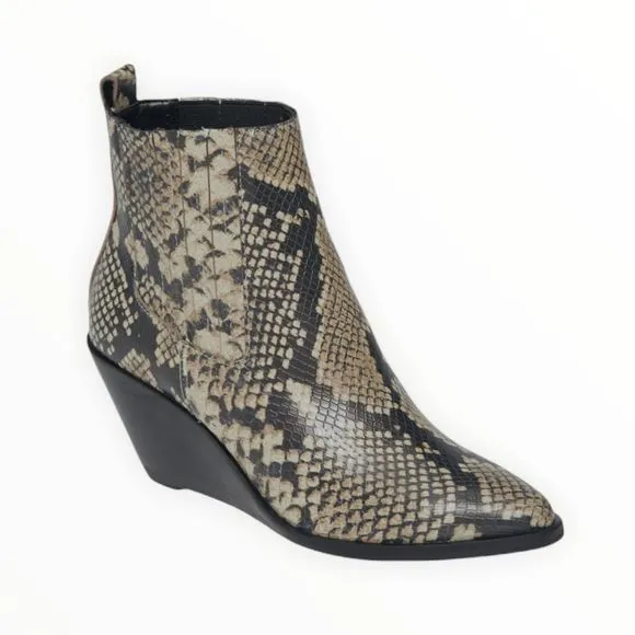 Treasure and Bond Natalie Wedge Ankle Booties Boots Snakeskin