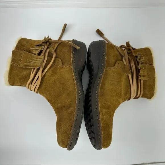 Ugg ankle Boots Gaviota Women 8 Rubber Sole Chestnut Structured Suede Fringe