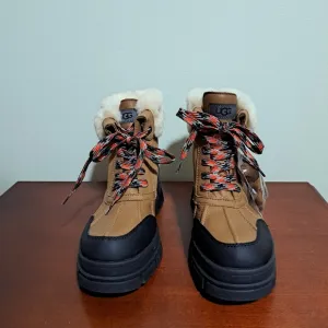 UGG Ashton Addie Brown and Black Winter Boots Womens Size 9.5 New Without Tags