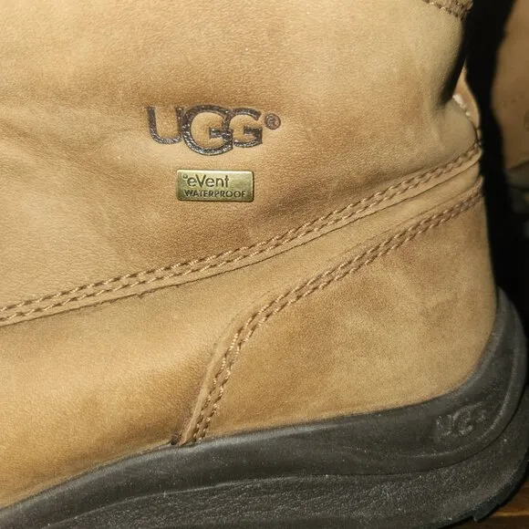 UGG Australia Adirondack III Chestnut Waterproof Sheep Wool Boots 1017434 Sz 8.5