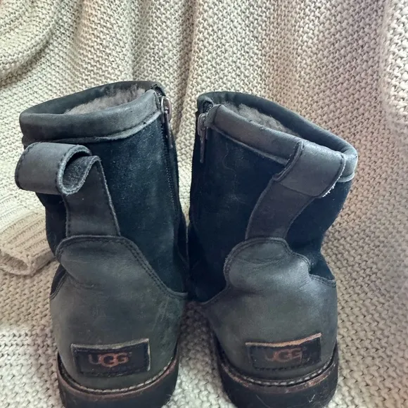 UGG Australia Hendren TL BOOTS Sz 8 Waterproof Stout Leather