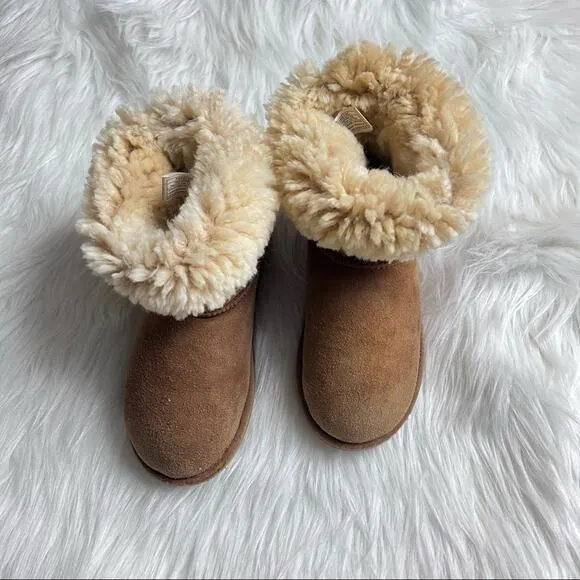 UGG Australia Little Kid’s Classic  Short Chestnut Boot Sz 3