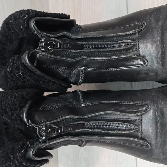 Ugg Australia Women's Ankle Leatger Black Shearling-Lined Boots Shoes Sz 7