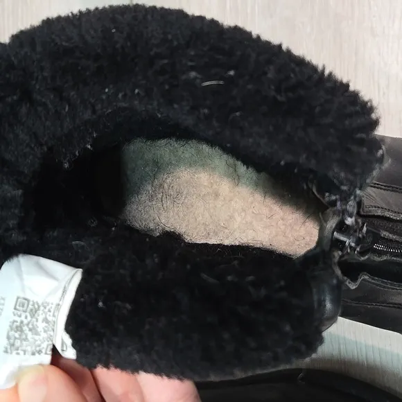 Ugg Australia Women's Ankle Leatger Black Shearling-Lined Boots Shoes Sz 7