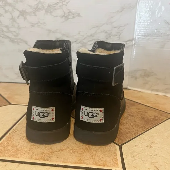 Ugg Australia wool pull on boots LOVE HEART rare sparkle fleece lined women’s 7