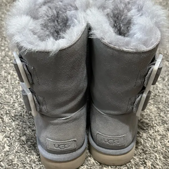 UGG Bailey Fashion Buckle color gray