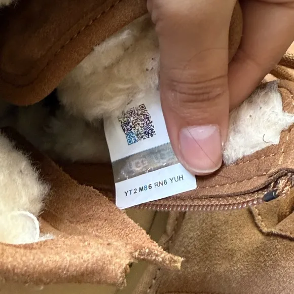 UGG Big Kids Neumel High