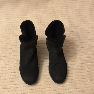 UGG Black Winter Boots Suede Minimalist Design