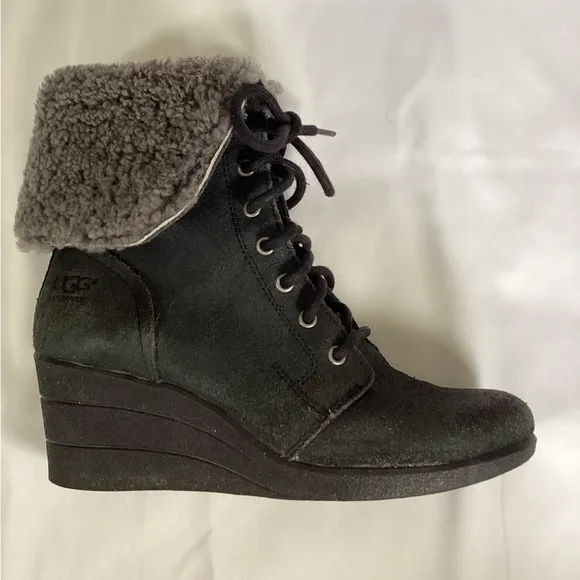 UGG Black Zea Lace Up Wedge Boots Size 7
