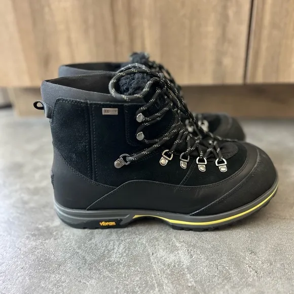 UGG Breken Lace Boots Waterproof Snow Boots NEW