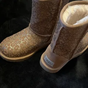 UGG Brown and Gold Winter Boots with Plush Lining