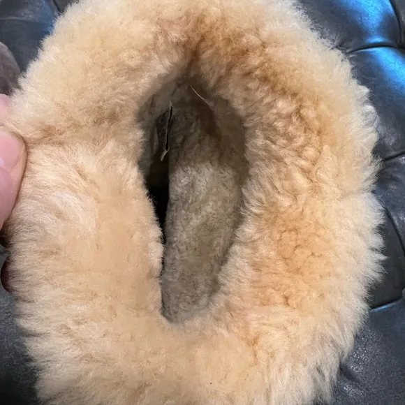 Ugg Brown/Camel Color Shearling Lined Boots Leather and Sheepskin Size 7