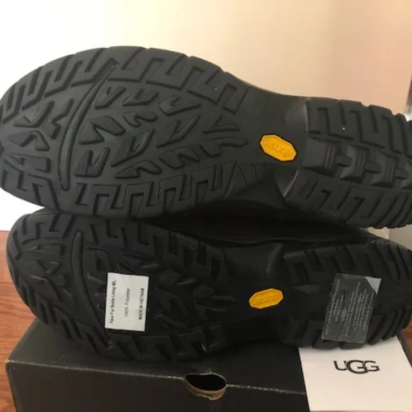 UGG Butte Chelsea waterproof fur leather boot. Cold weather boots. Size: 11, 12