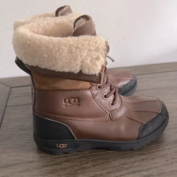 [UGG] Butte II CWR Brown Lace-Up Shearling Winter Snow Boots Unisex Youth Size 2