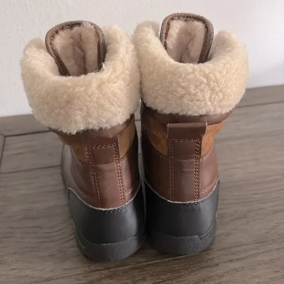[UGG] Butte II CWR Brown Lace-Up Shearling Winter Snow Boots Unisex Youth Size 2