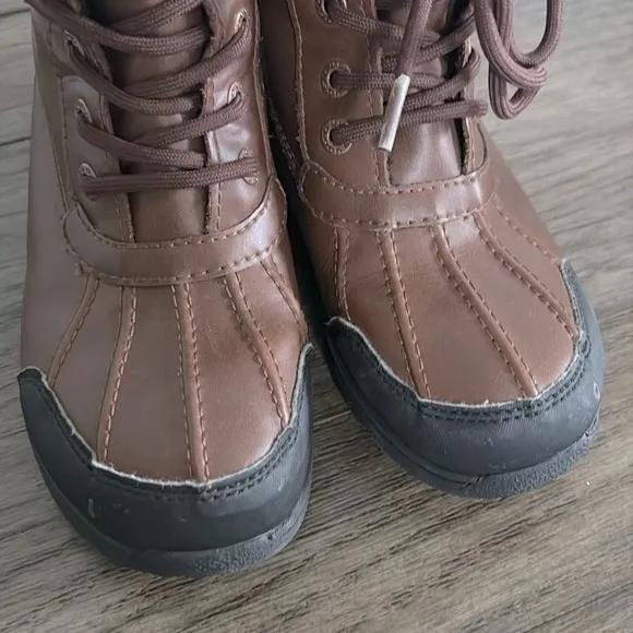 [UGG] Butte II CWR Brown Lace-Up Shearling Winter Snow Boots Unisex Youth Size 2