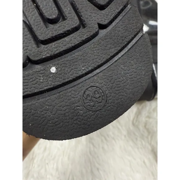 UGG Classic Clear Black Mini Waterproof Boots Ankle Women Sz 39 No Box