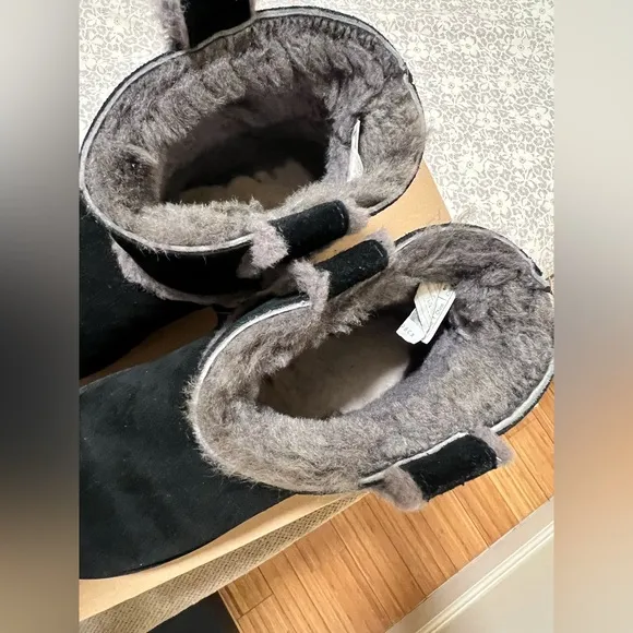 UGG Classic Mini Spill Seam Fleece Lined
