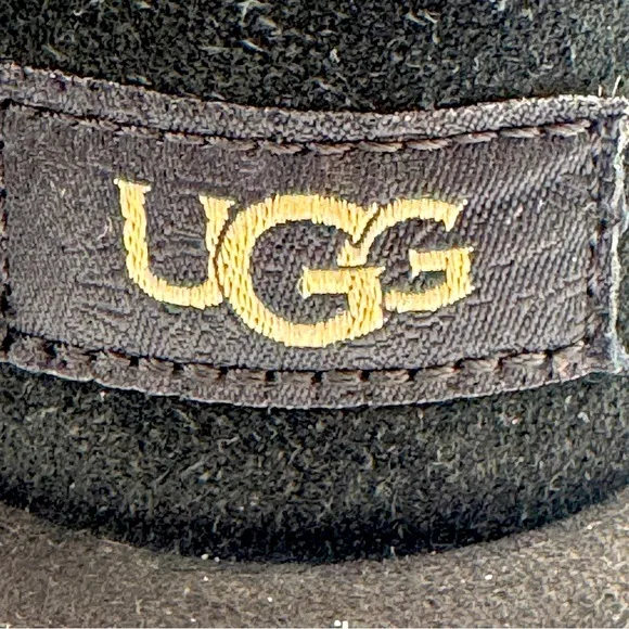 UGG Constantine Booties Black Suede Leather Ribbon Shearling Lined Shorty Boots