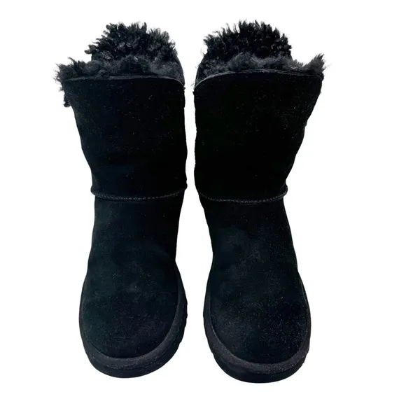 UGG Constantine Booties Black Suede Leather Ribbon Shearling Lined Shorty Boots