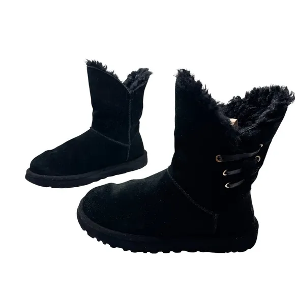 UGG Constantine Booties Black Suede Leather Ribbon Shearling Lined Shorty Boots