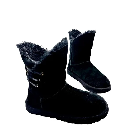 UGG Constantine Booties Black Suede Leather Ribbon Shearling Lined Shorty Boots