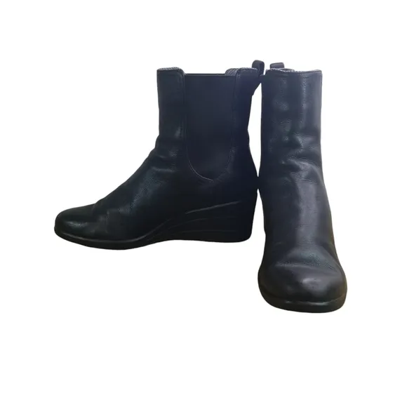 UGG Dupre waterproof black leather wedge chelsea ankle boots