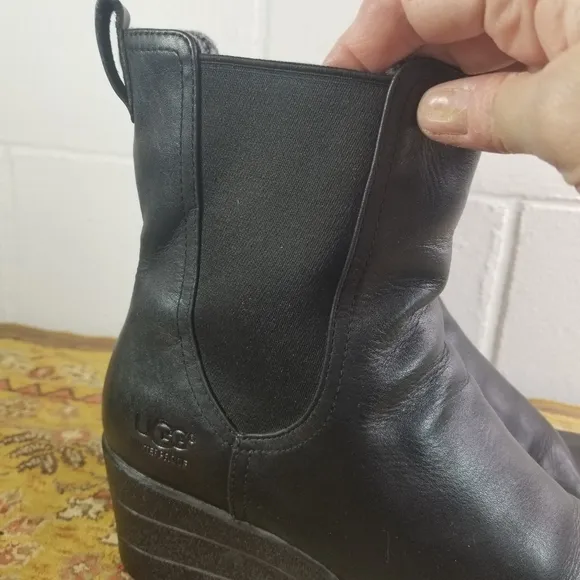UGG Dupre waterproof black leather wedge chelsea ankle boots