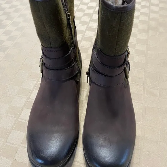 UGG Fashion Boots Women's Size 9.5 Brown/green Leather Style 1005269 Waterproof‎