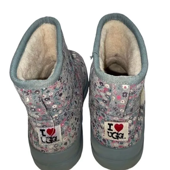 UGG Floral Print Gray Ankle Boots(Size 7)