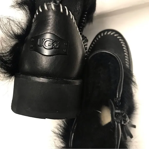 UGG FLUFF PUNK Boot black leather size 6