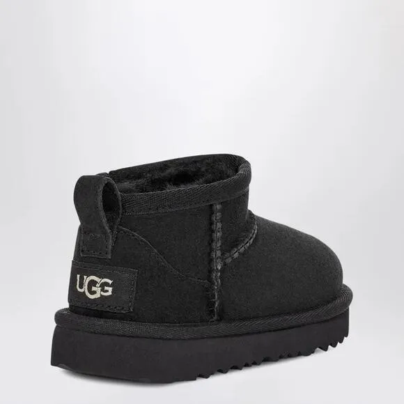 UGG Girl's Classic Ultra Mini Fashion Boots, Black Size 8M