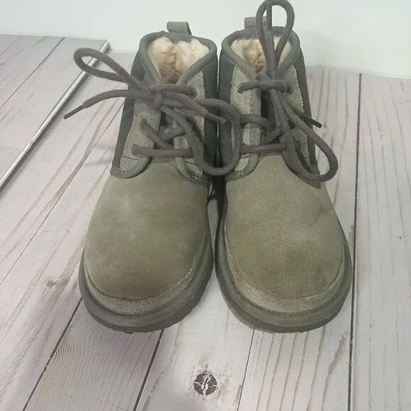 UGG Gray Ankle Boots Kids Sz 13 Little Boy/Girl