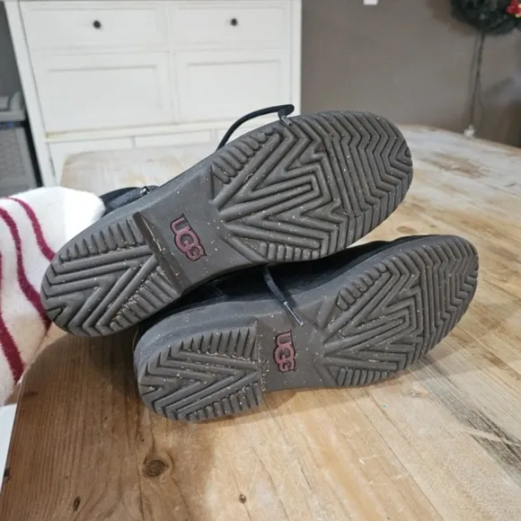 UGG Kesey Boots